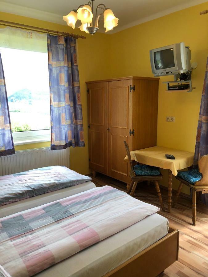 Gasthof-Pension Reidnwirt Baldramsdorf Esterno foto