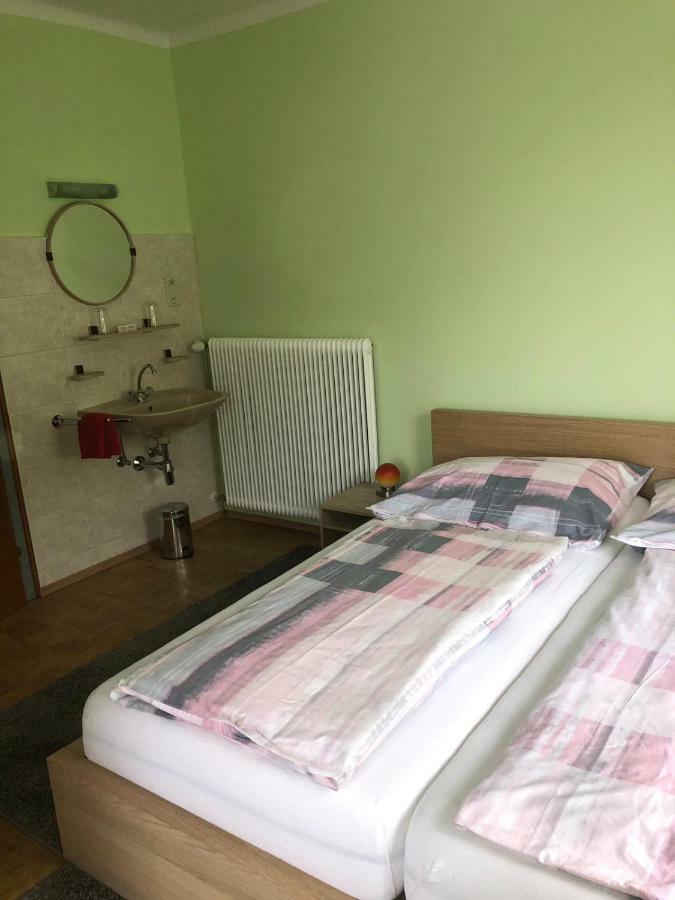 Gasthof-Pension Reidnwirt Baldramsdorf Esterno foto